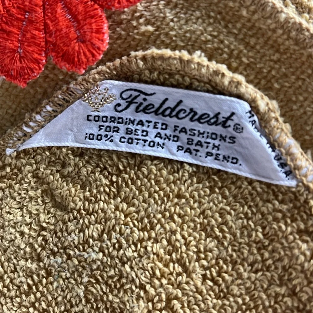 2 Fieldcrest vintage 100% cotton, terrycloth yellow orange embroidered flower